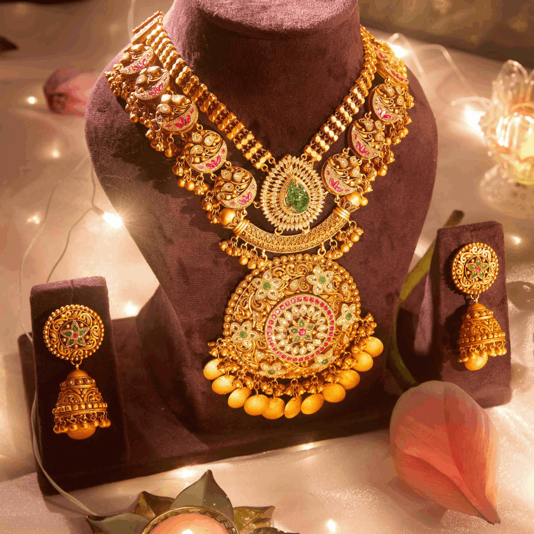 Ratnapushpa Gold Antique Necklace Set Long