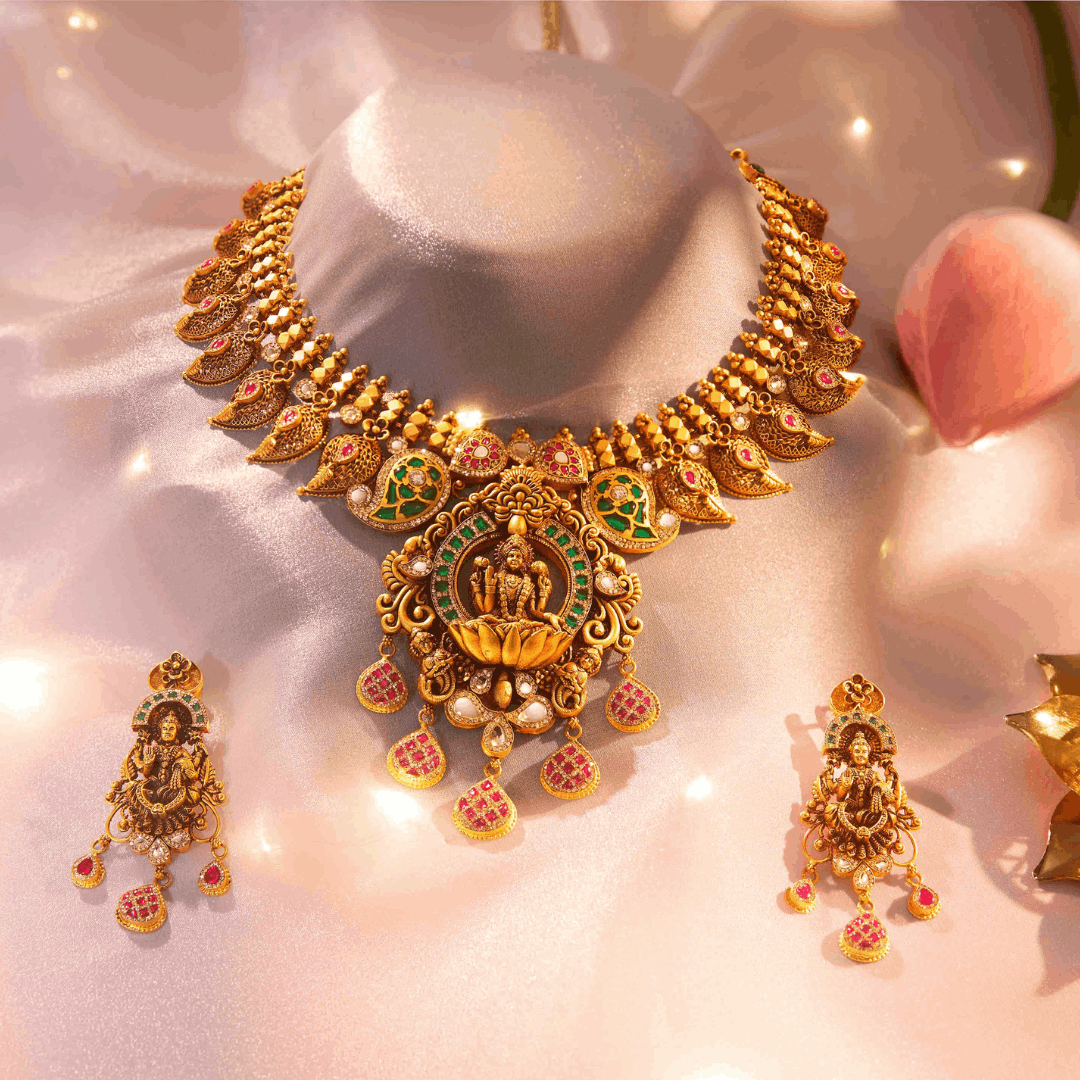 Vasundhara Gold Antique Necklace Set
