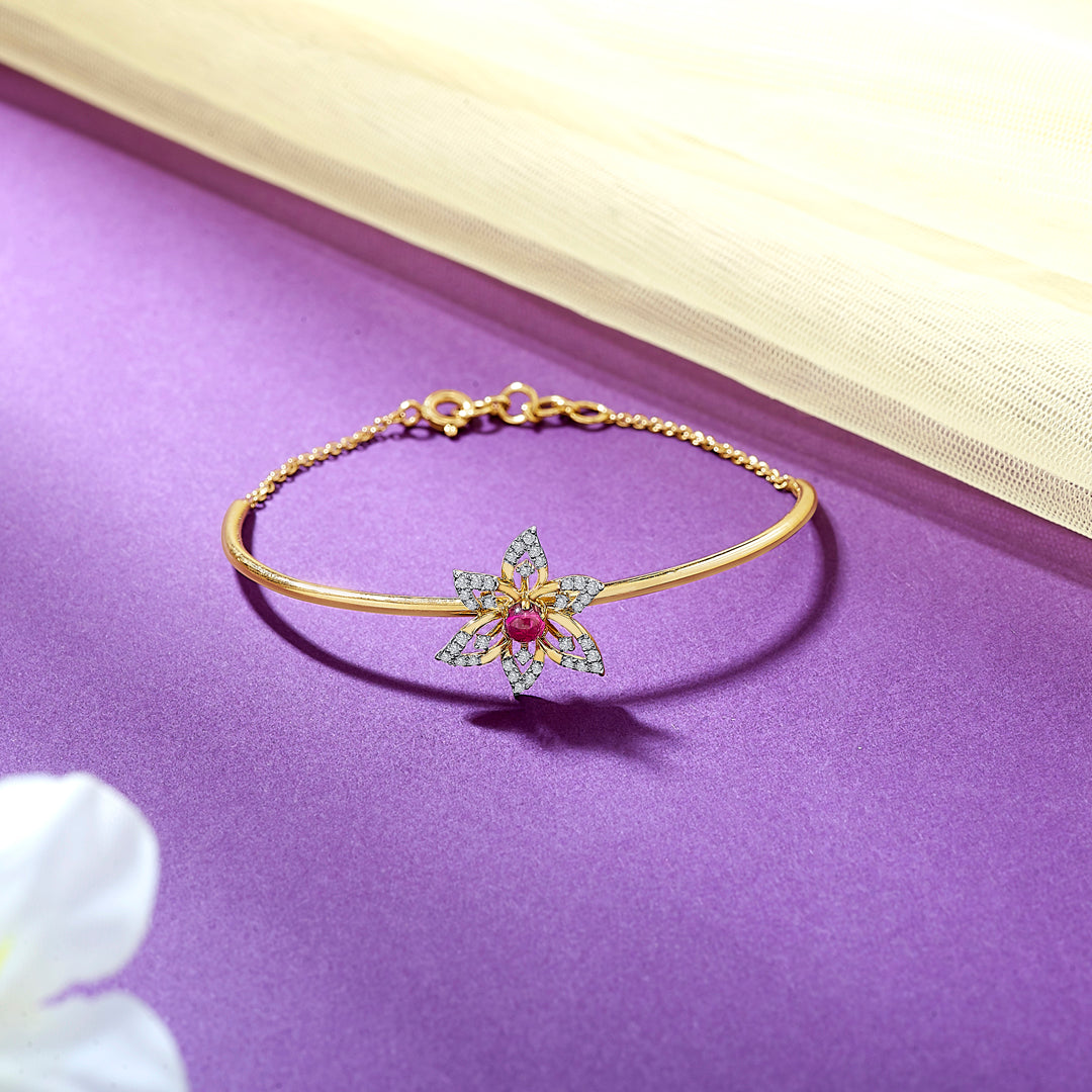 Scarlet Yellow Gold & Diamond Oval Ladies Bracelet