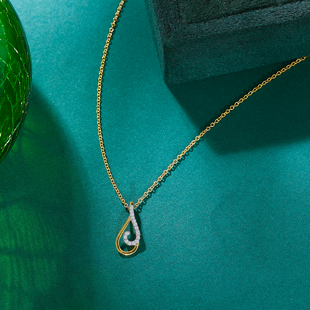 dazzling yellow gold & diamond modern necklace