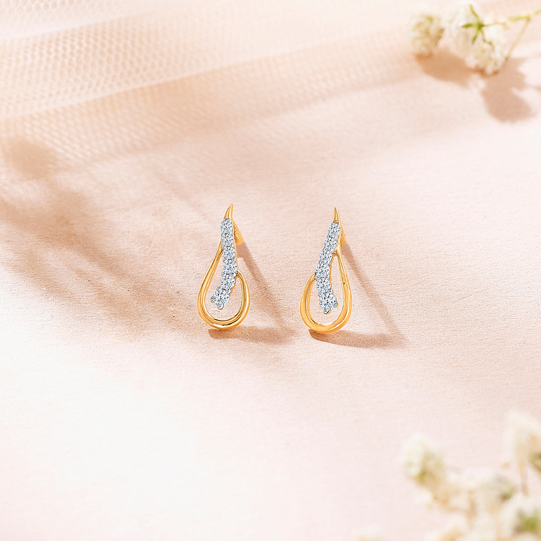sleek yellow gold & diamond stud earring for women
