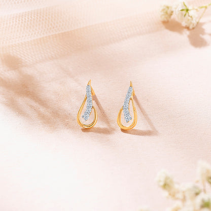 Sleek Yellow Gold & Diamond Stud Earring For Women