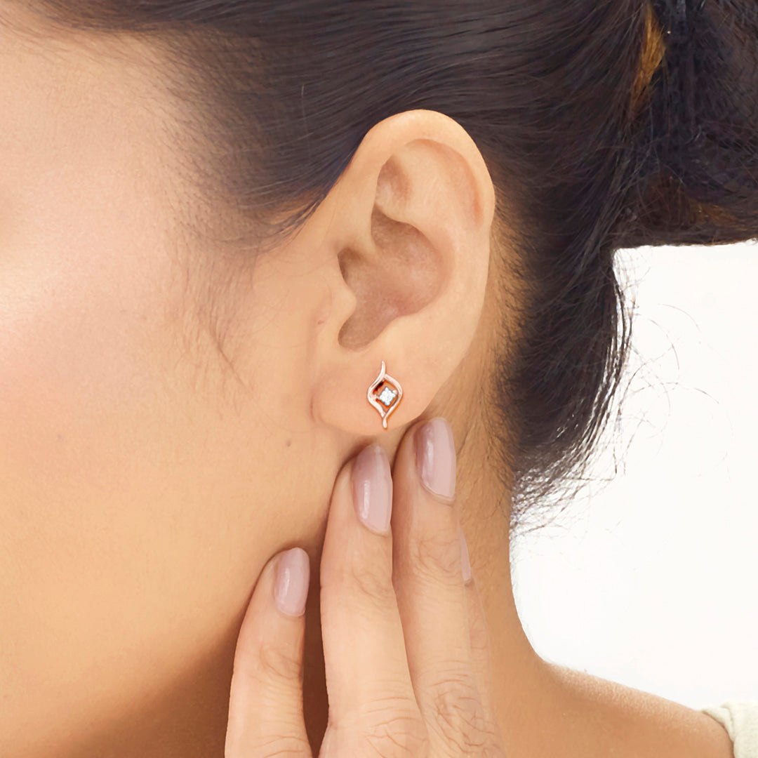 Luminous Petals Diamond Stud Earrings