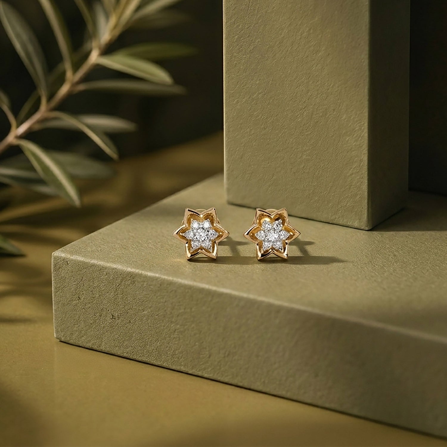 Sweet Radiance Studs Yellow Gold & Diamond Earrings