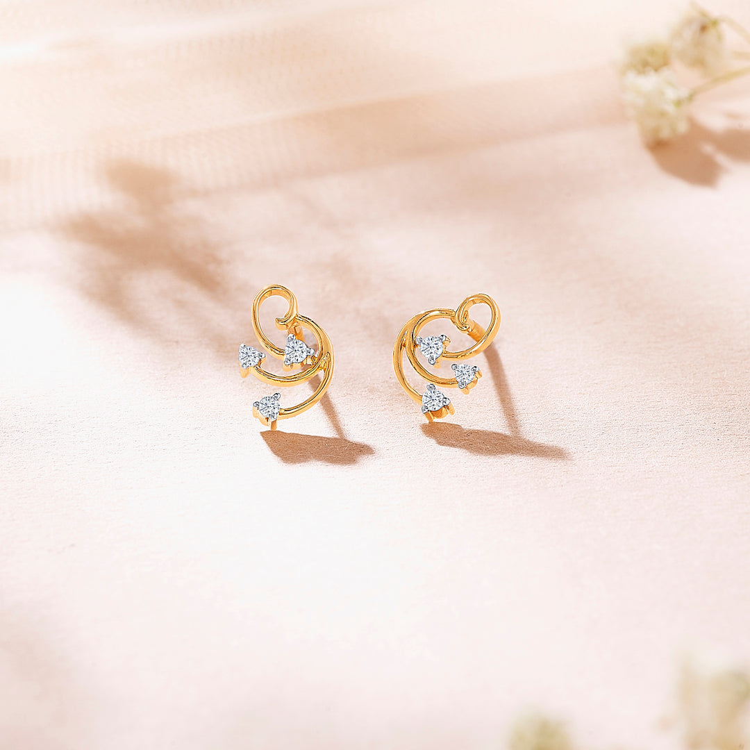 timeless yellow gold & diamond stud earring for women