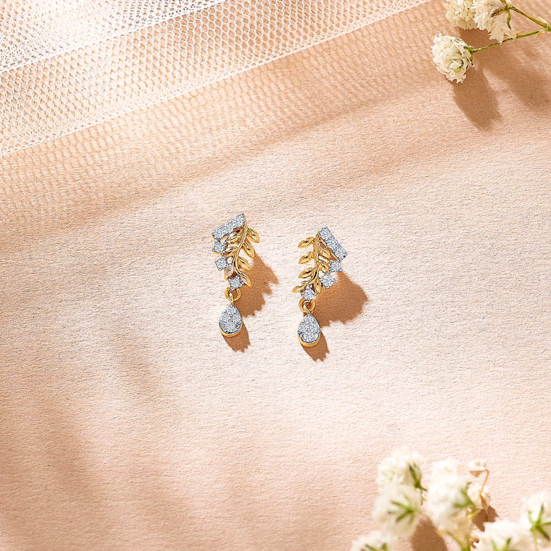 radiant yellow gold & diamond drops & dangler earring