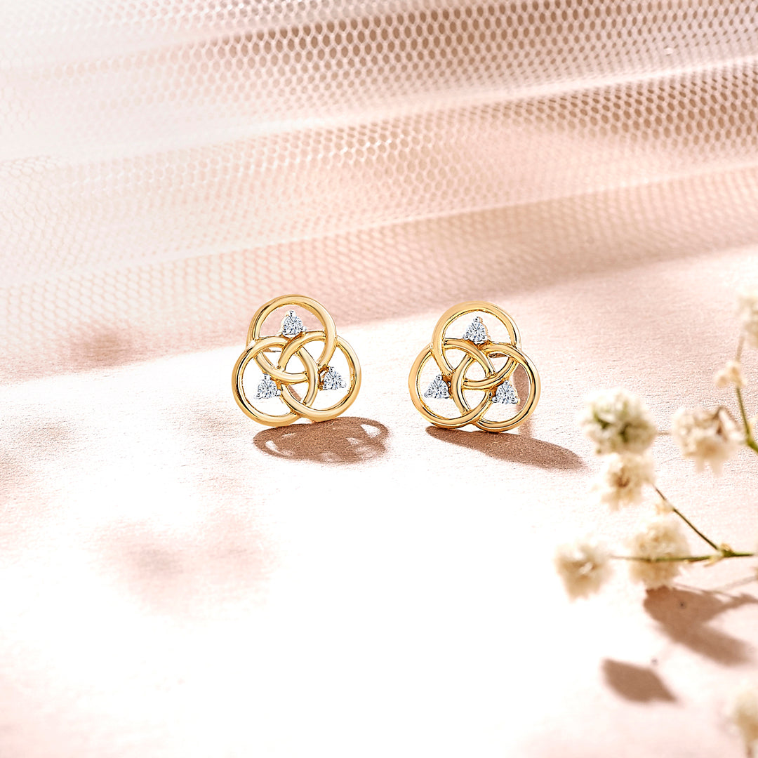 circle yellow gold & diamond stud earring for women