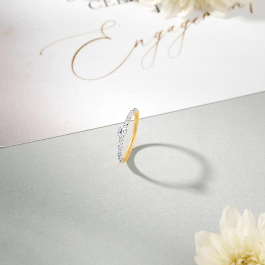 Ornate Glow Engagement Diamond Ring for Women