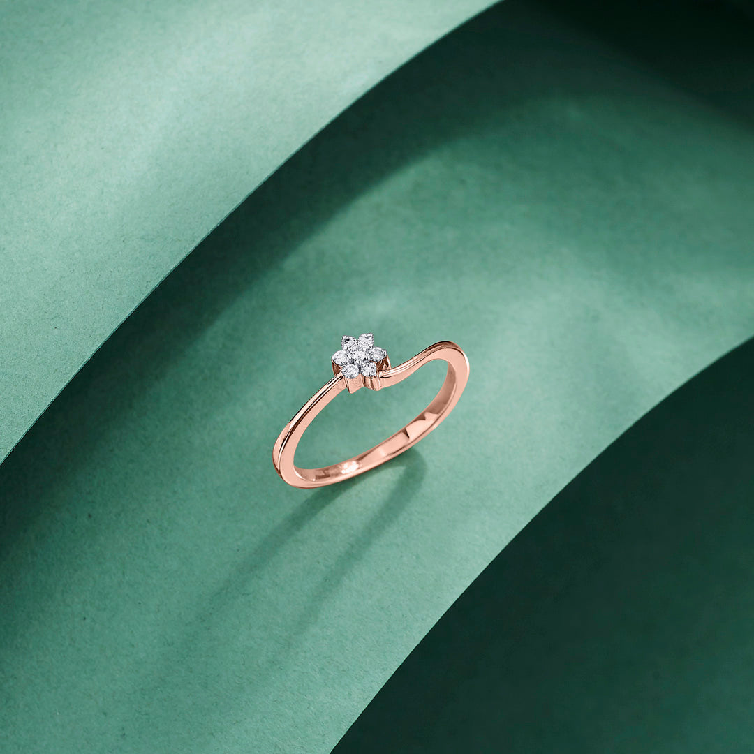 Lira Floral Casual Diamond Ring