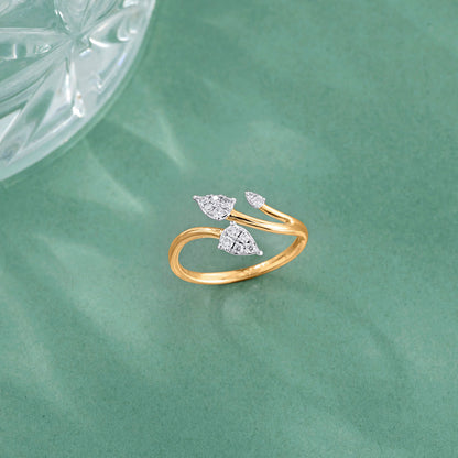 TriPetal Glow Cocktail Yellow Gold Diamond Ring