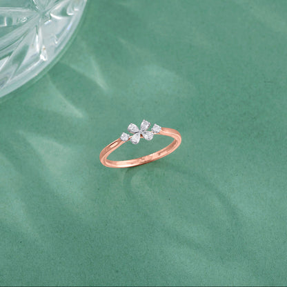 Clover Glow Casual Rose Gold Diamond Ring