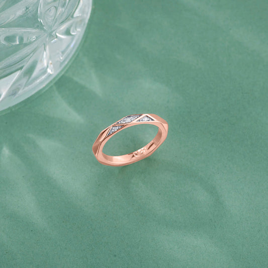 Bright Edge Fashion Rose Gold Diamond Ring