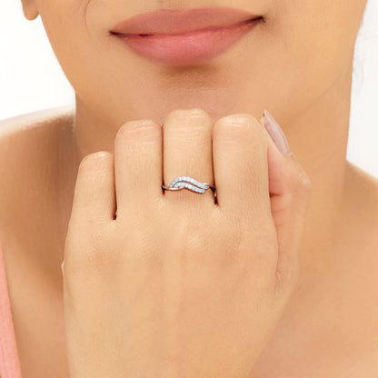 Entwined Flow Fashion Rose Gold Diamond Ring