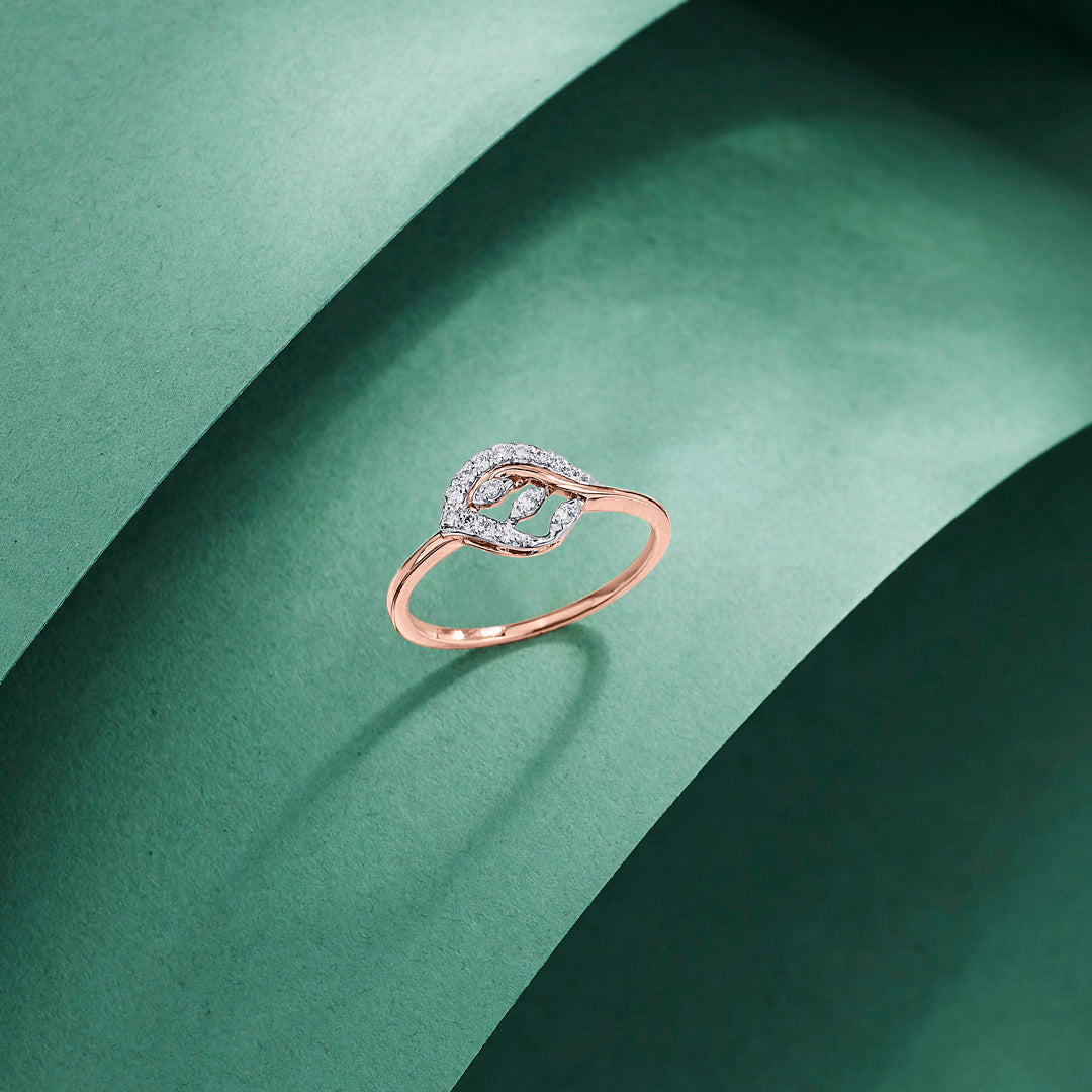 Bright Petal Cocktail Diamond Ring