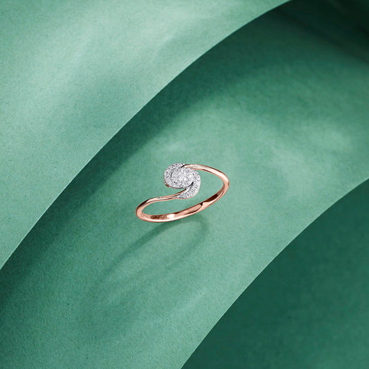 Twisty Allure Cocktail Diamond Ring