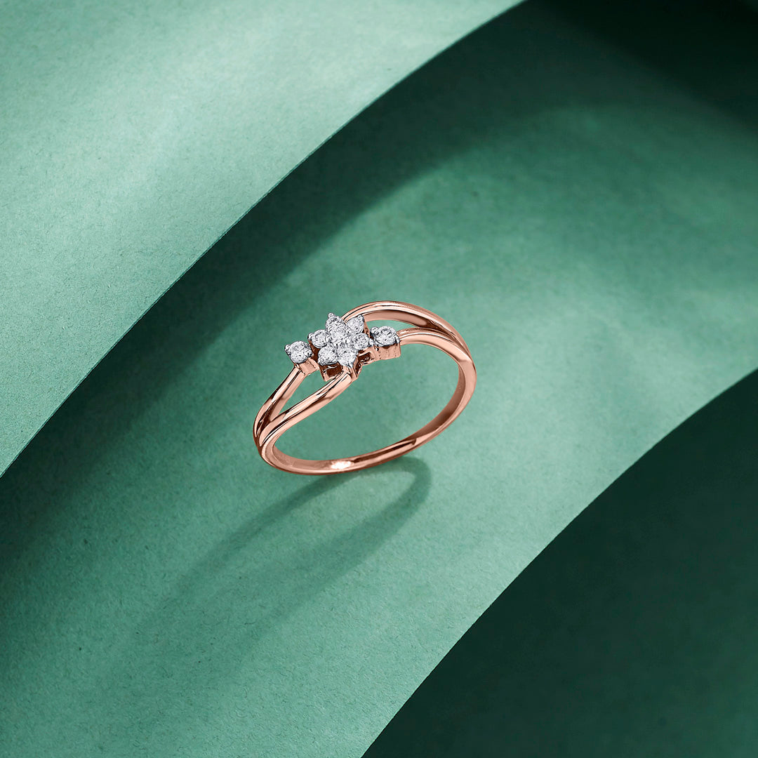 Auri Twist Cocktail Diamond Ring
