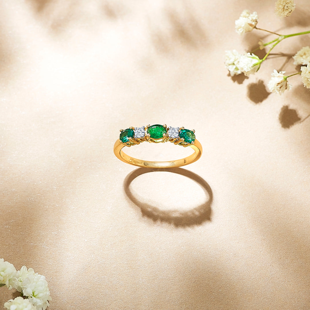 Unique Yellow Gold & Diamond Ring for Women