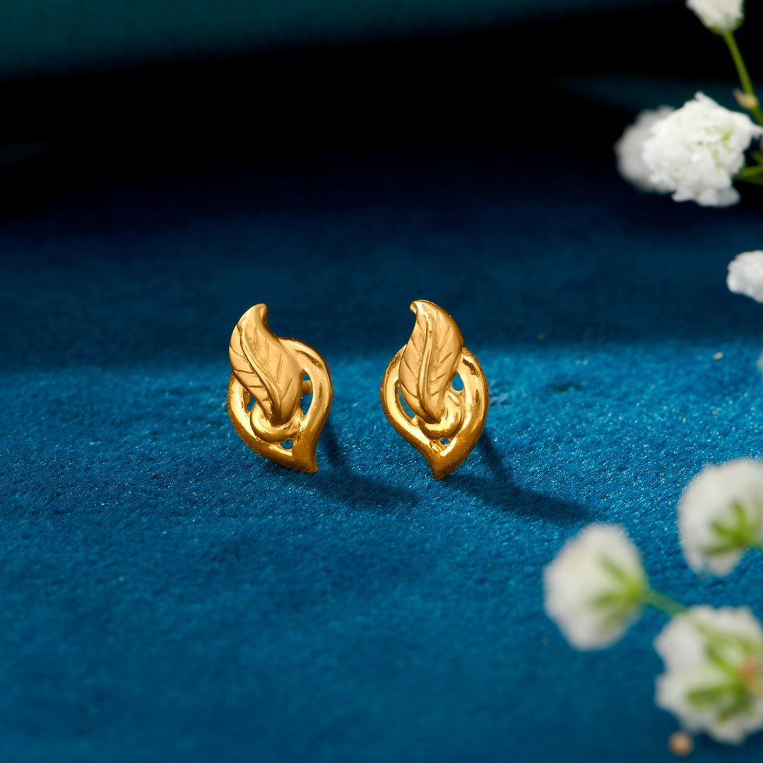 conch charm yellow gold kids earring