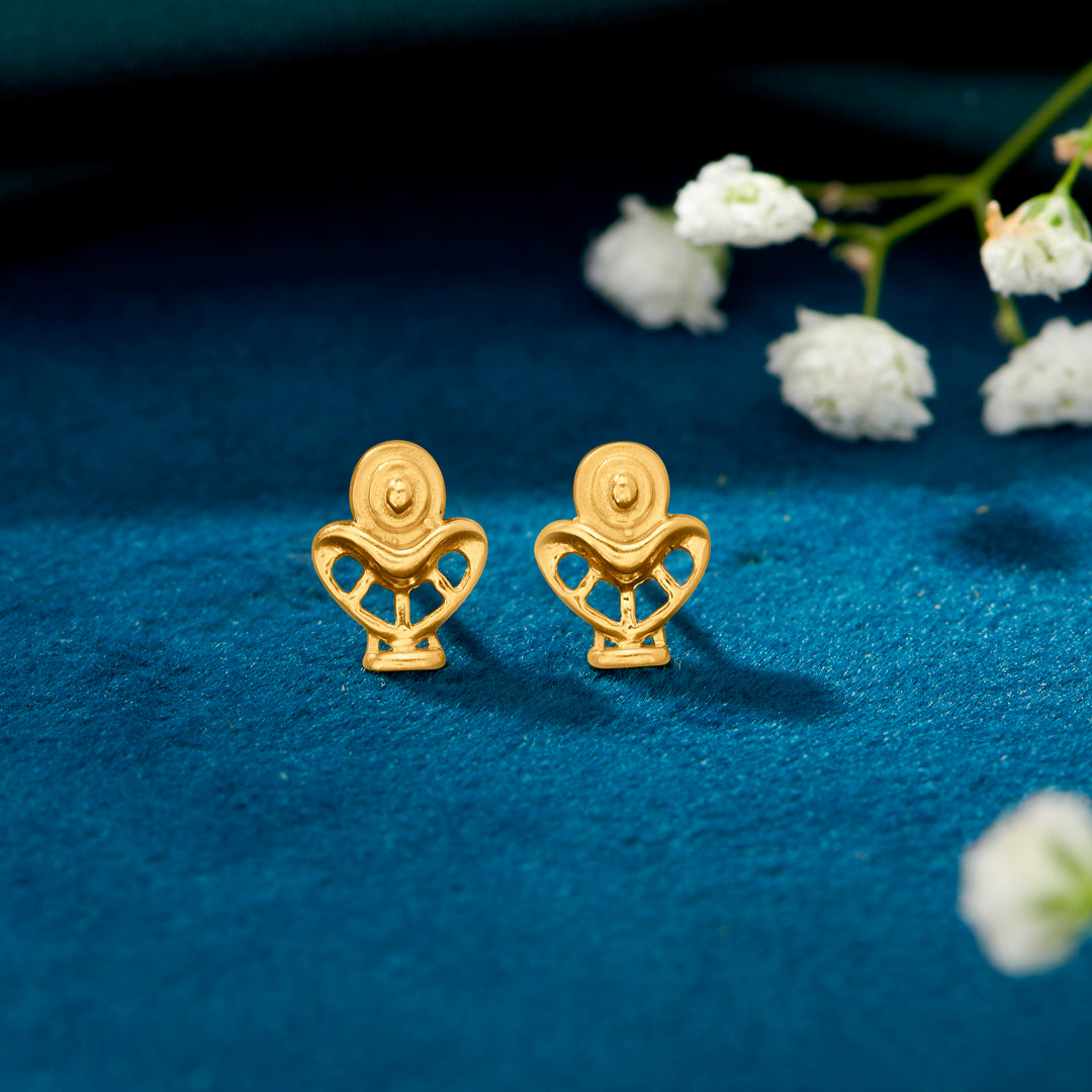 urban elegance yellow gold kids earring