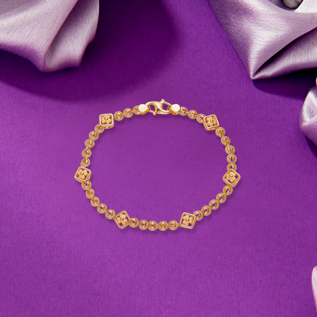 Nectar Yellow Gold Flexible Bracelet For Women