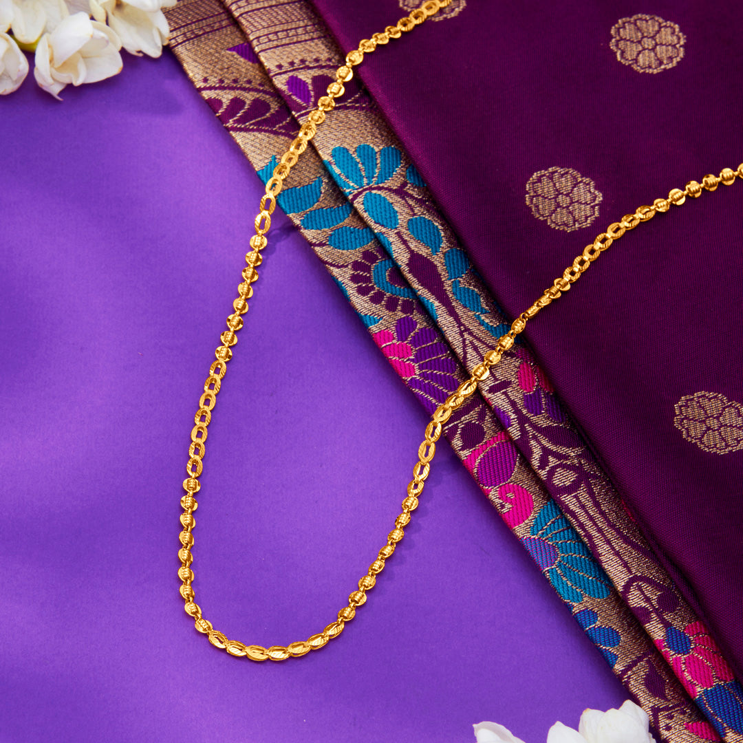 modern subtlety yellow gold chain for unisex