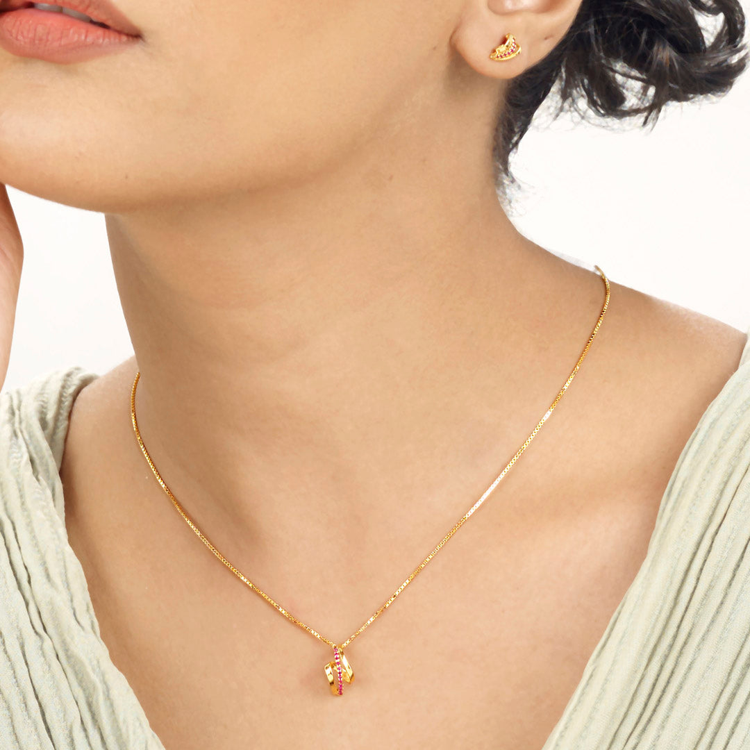 Sweeping Magenta Gold Necklace Set