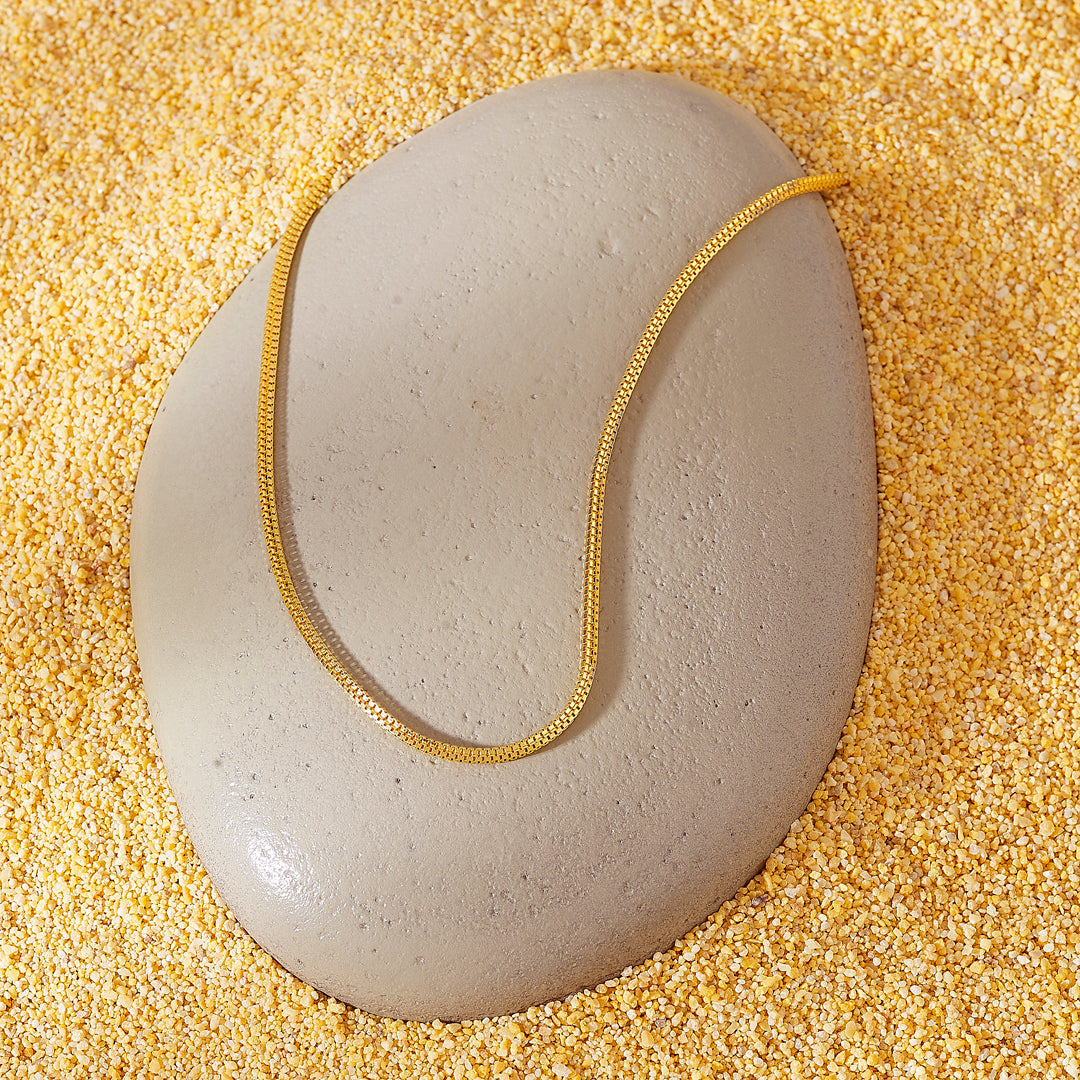 Glimmer Sheen Classic Gold Chain