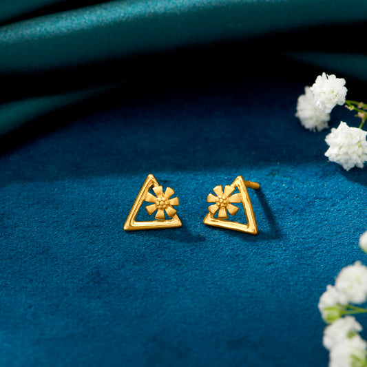 Noble Gleam Yellow Gold Stud Earring For Woman