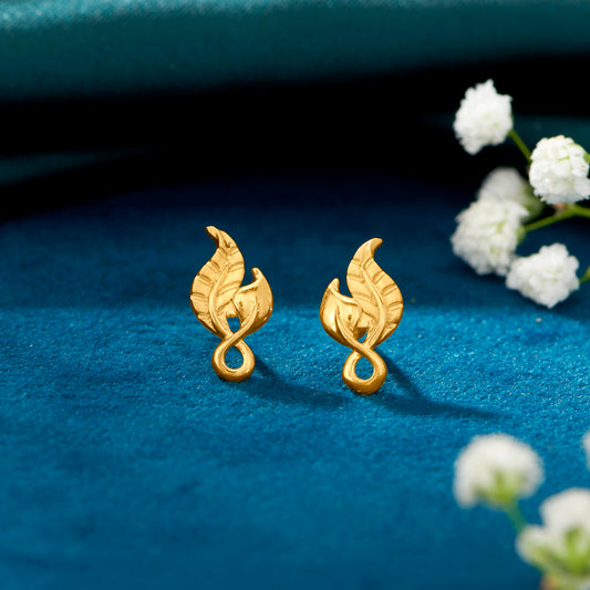 Fern Fantasy Yellow Gold Stud Earring For Woman