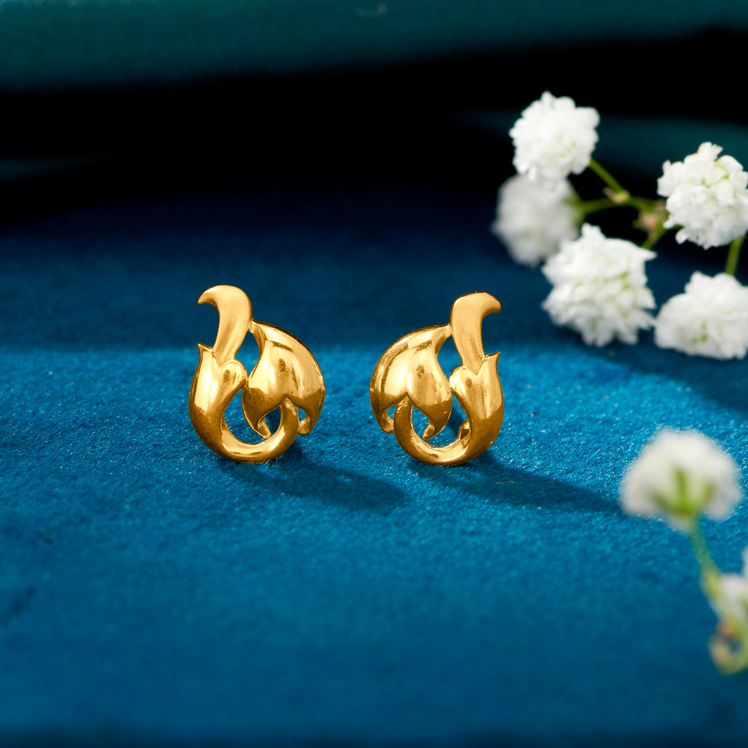Auric Echoes Yellow Gold Stud Earring For Women
