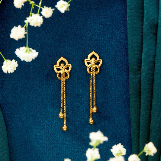 Leafy Trails Yellow Gold Dangler Earring For Woman