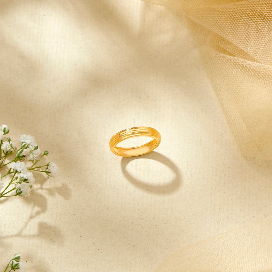 Gilded Yellow Gold Band Ring For Women
