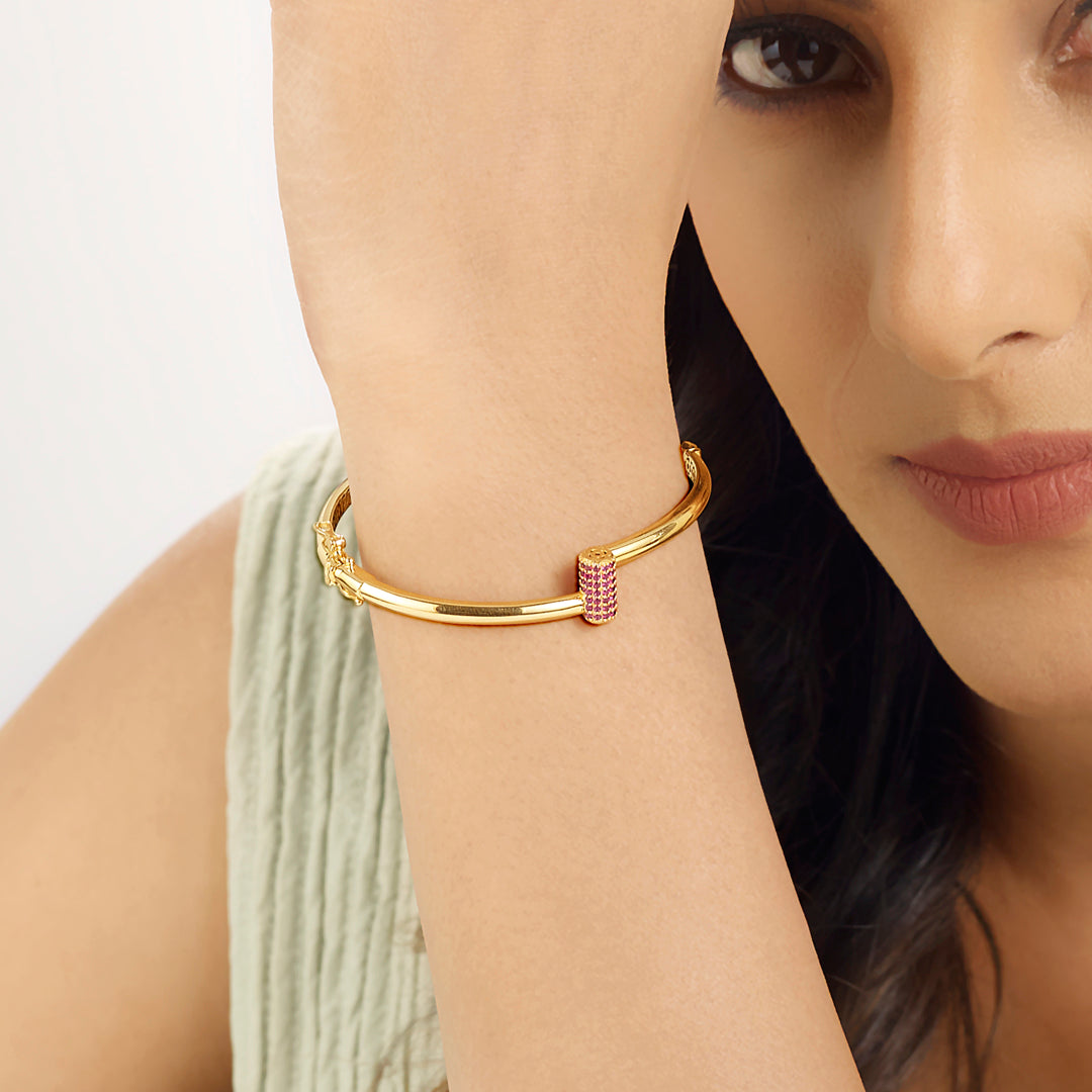 Jewel Embrace Gold Bracelet