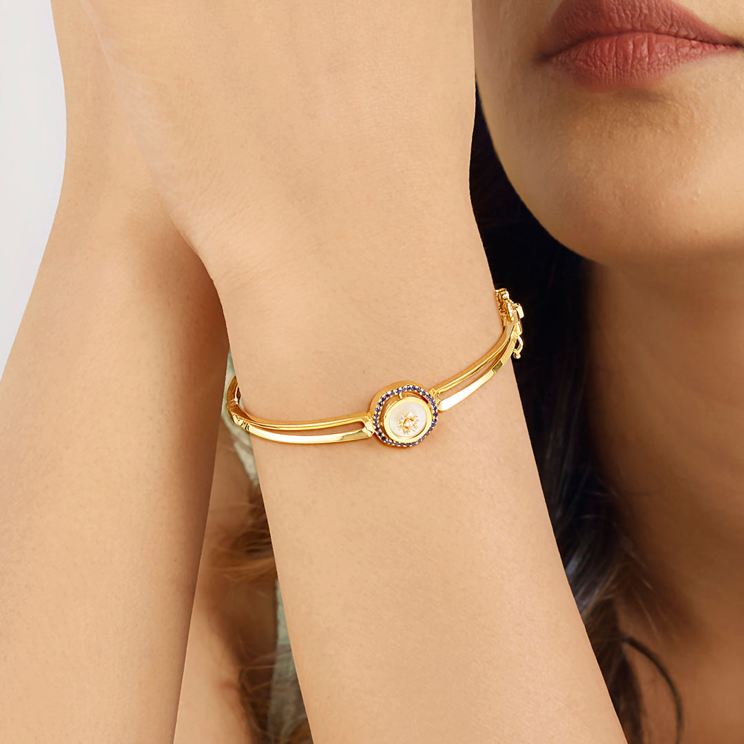 Silk Orbit Gold Bracelet