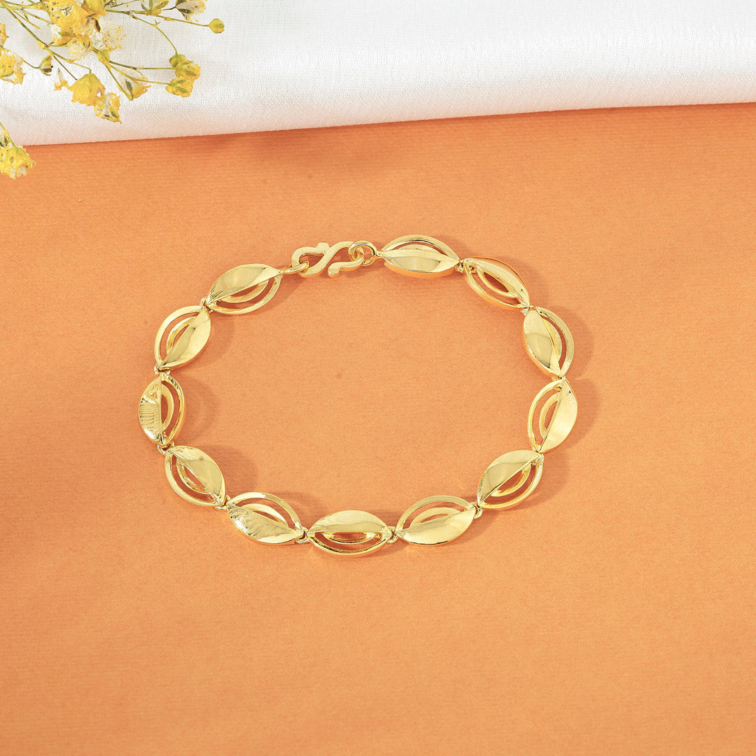 Waves & Flow Flexible Gold Bracelet