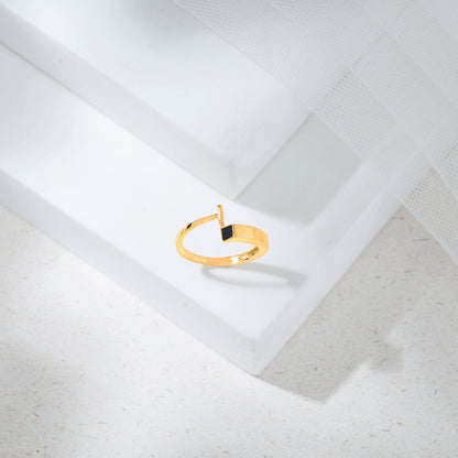 Bold Bar Cocktail Gold Ring