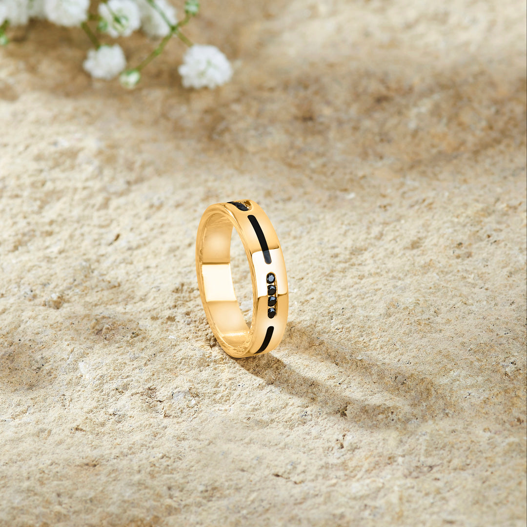 Shadow Line Bands Gold Ring