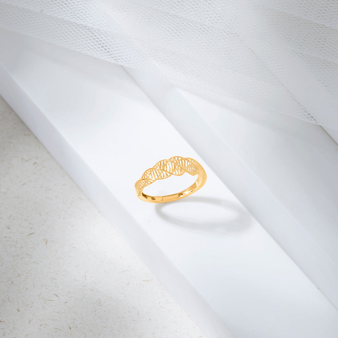 aurora filigree cocktail gold ring