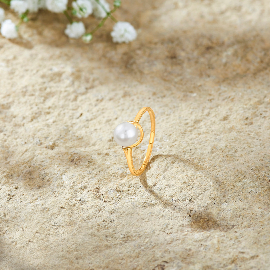 Moonlit Mist Pearl Gold Ring