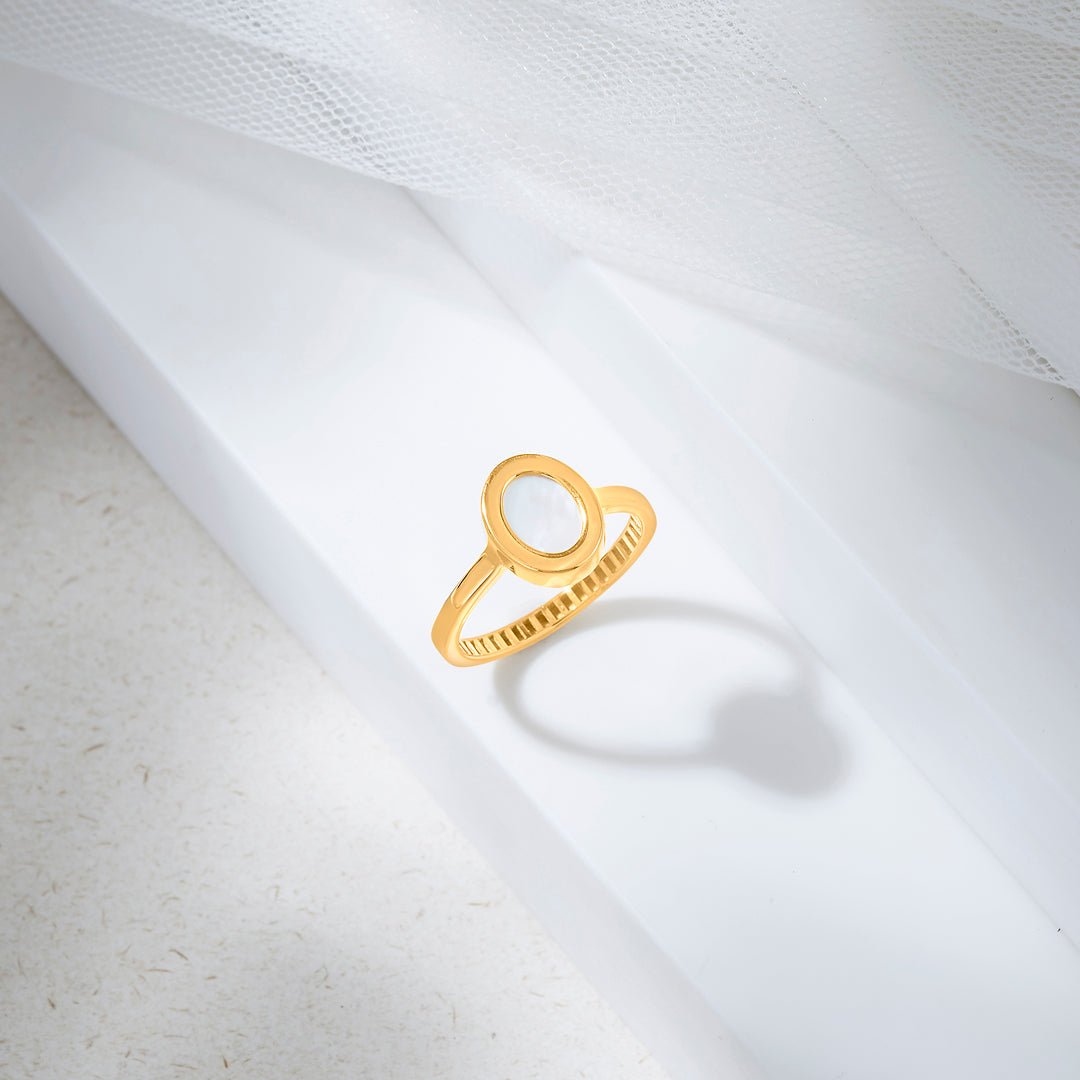 Eterna Eclipse Fashion Gold Ring