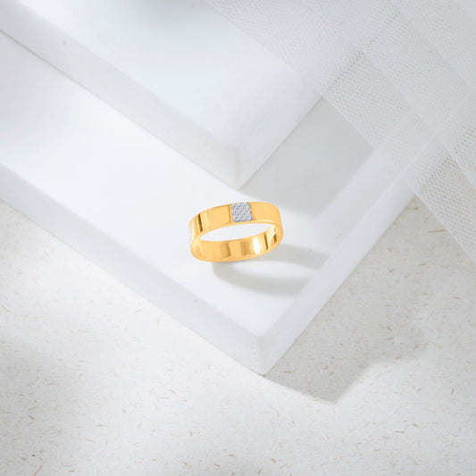 Square Lux Bands Gold Ring