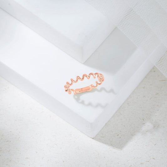 Flow Essence Cocktail Gold Ring