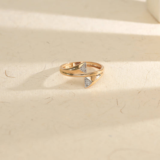 Vortex Balance Cocktail Gold Ring