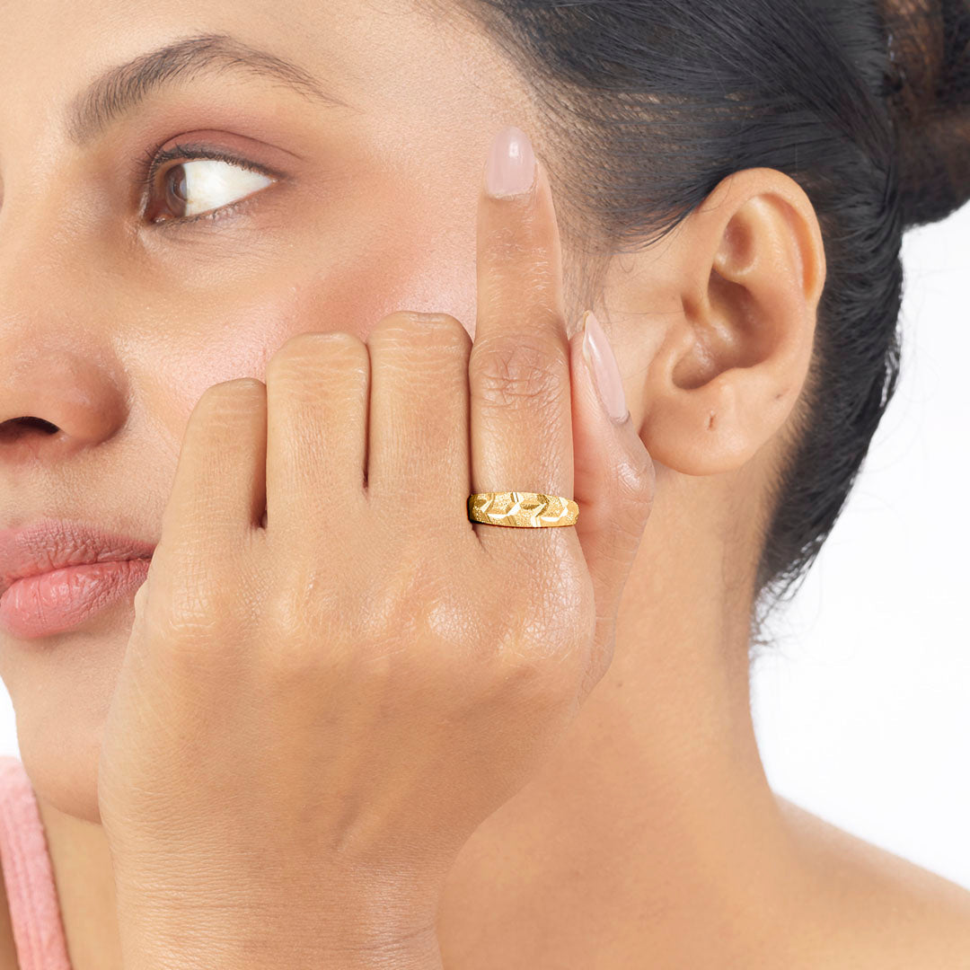 Modern Luxe Women's Gold Ring
