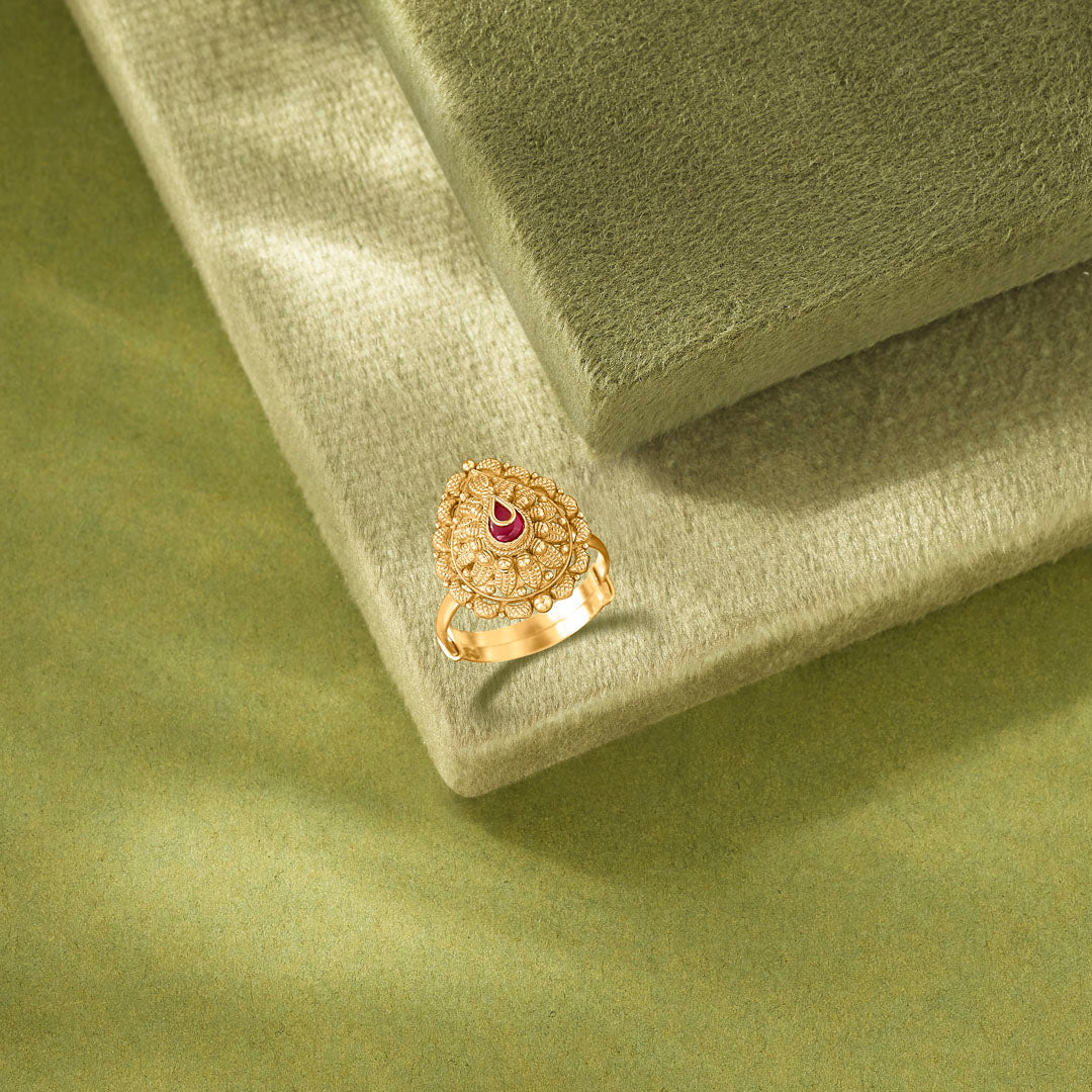Sindura Traditional Gold Ring