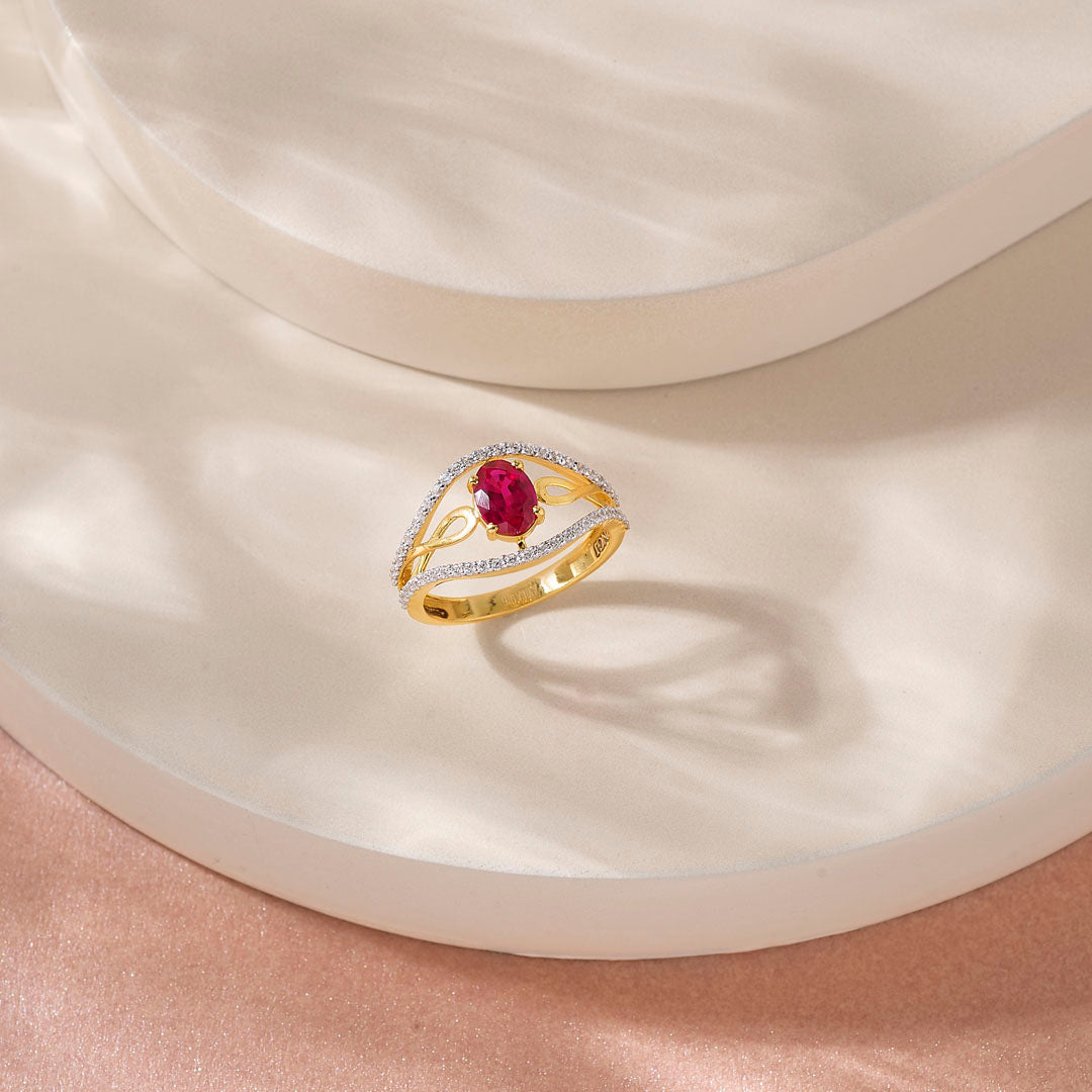 Royal Passion Women's Gold Ring