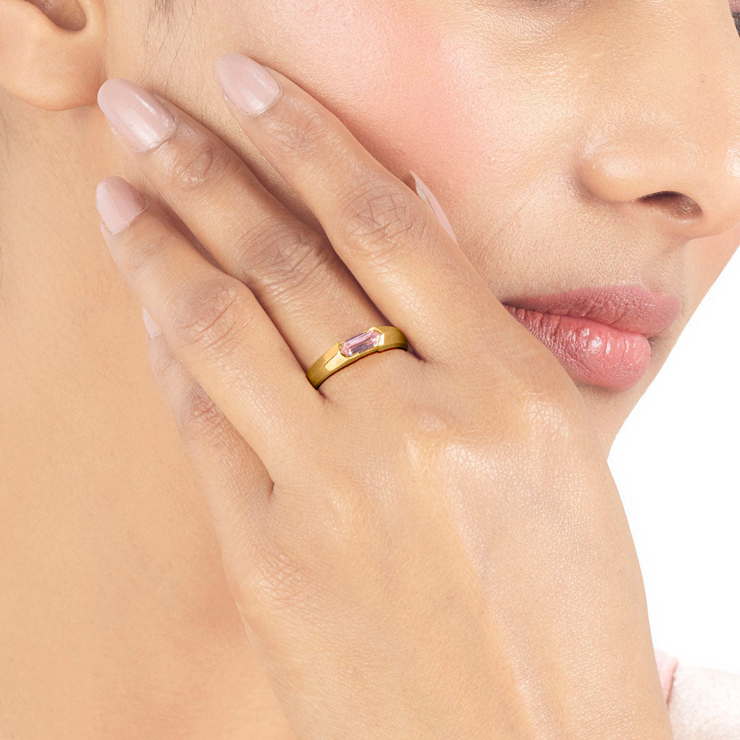 Facet Stone Women's Gold Ring