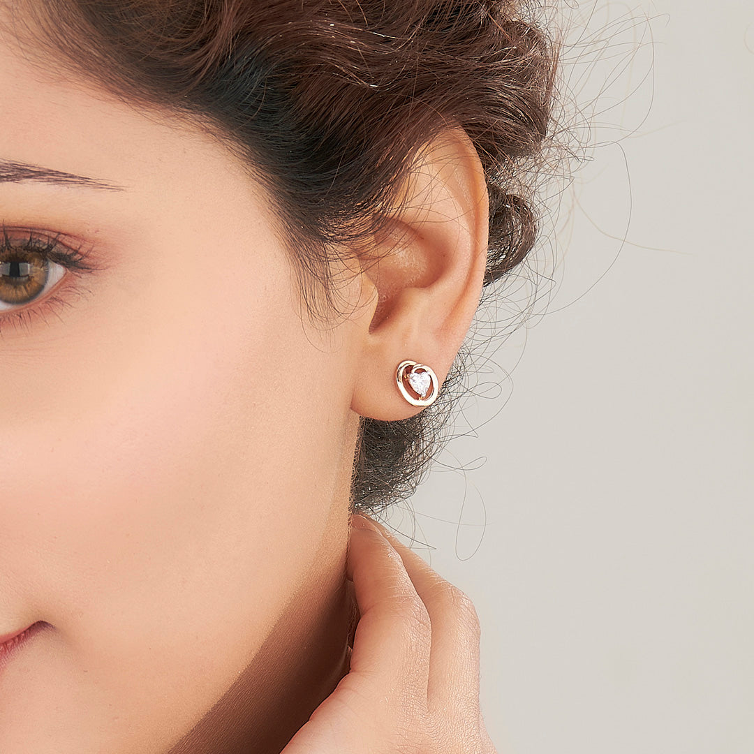 heart nest gold stud earring for women