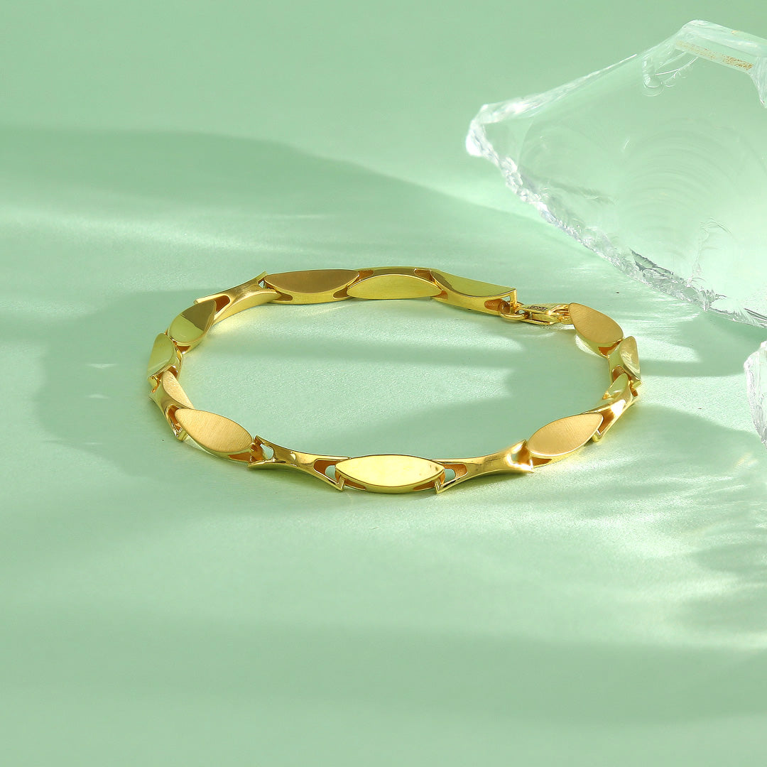 Strukt Curve Gold Bracelet For Men