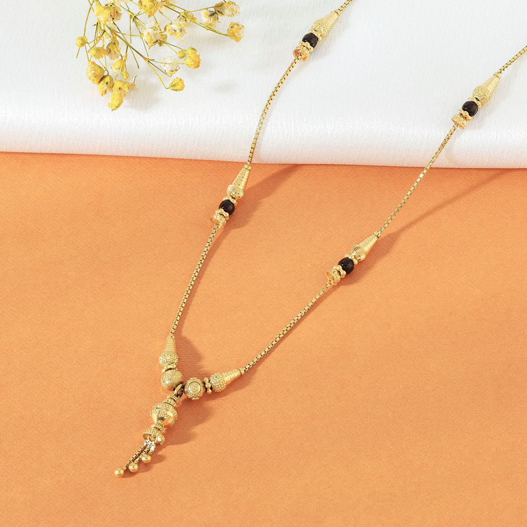 Pratiti Traditional Gold Mangalsutra